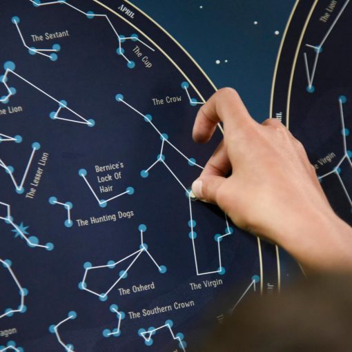 Poster carte du ciel + 640 stickers étoiles phosphorescentes (7 ans et +)