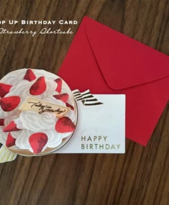 Carte anniversaire Pop up Charlotte aux fraises