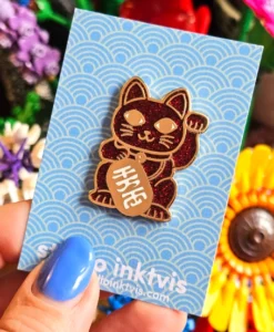 Pin’s Maneki Neko Rouge à paillettes