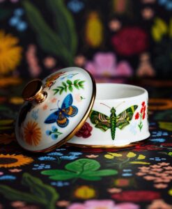 Boite ronde en porcelaine ‘Curio’ Rifle Paper