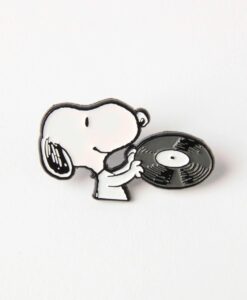 Pin’s Snoopy ‘Music is Life’- Records