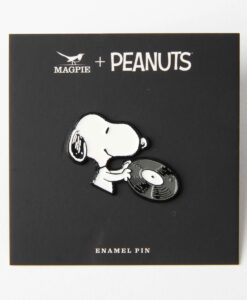 Pin’s Snoopy ‘Music is Life’- Records