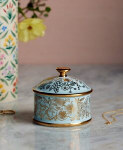 Boite ronde en porcelaine ‘Colette’ Rifle Paper