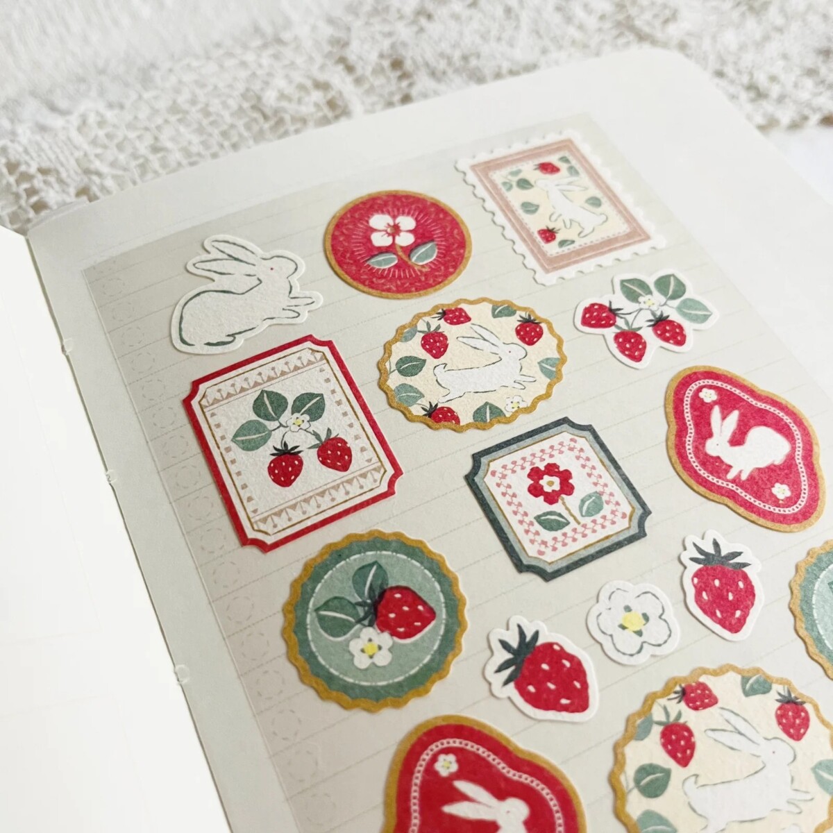 Stickers Wanowa – Lapins & fraise