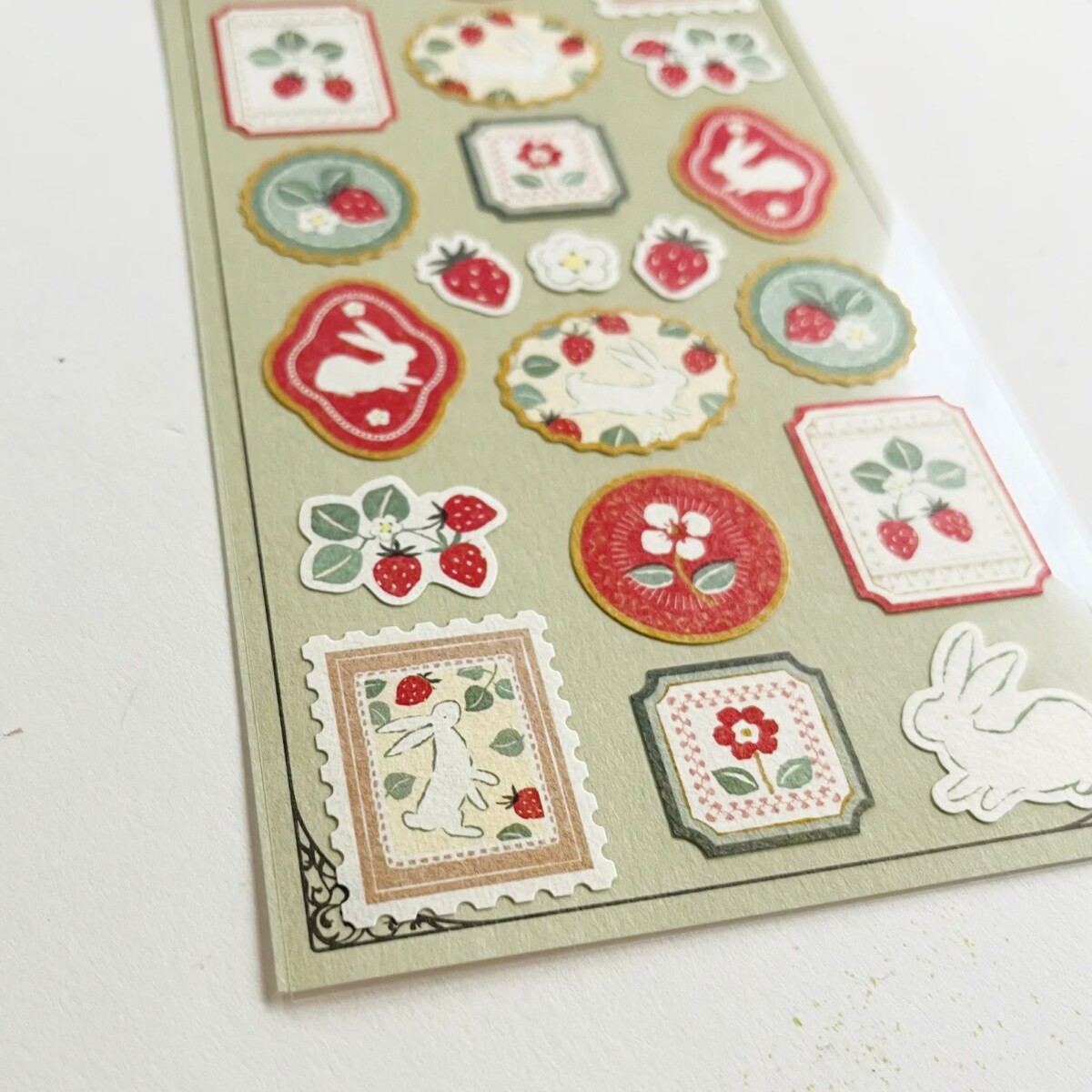Stickers Wanowa – Lapins & fraise