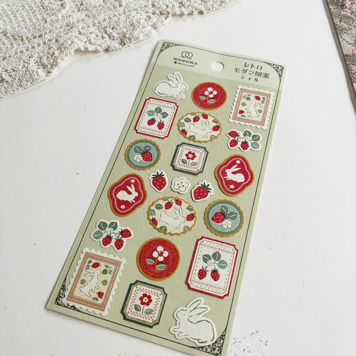 Stickers Wanowa – Lapins & fraise