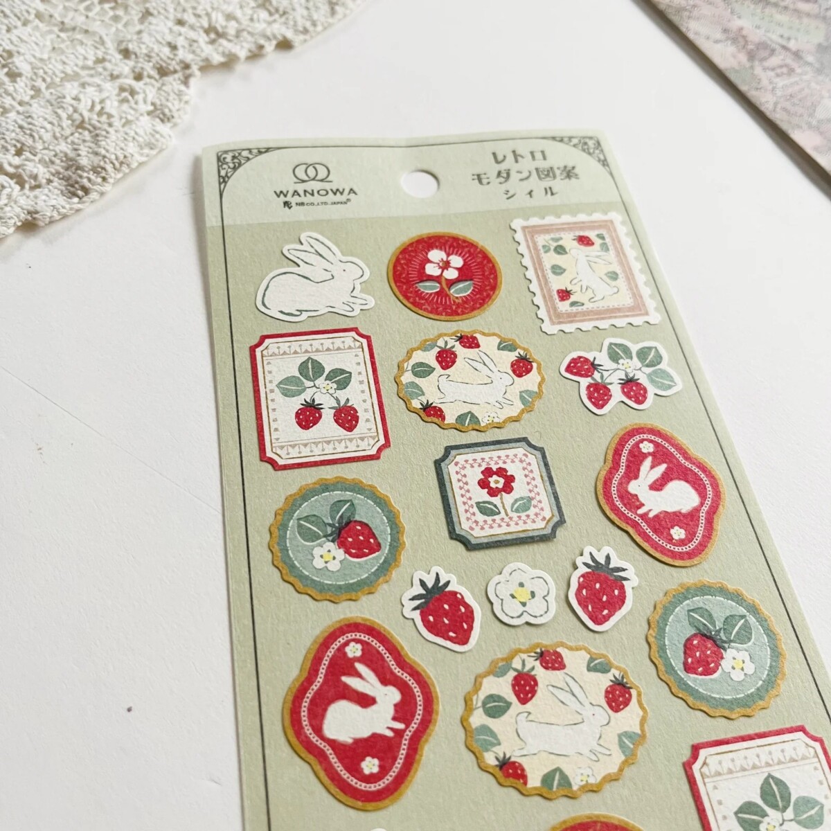 Stickers Wanowa – Lapins & fraise